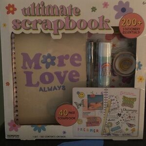 New in box ! Scrapbook kit - fun summer craft or boredom buster :)
